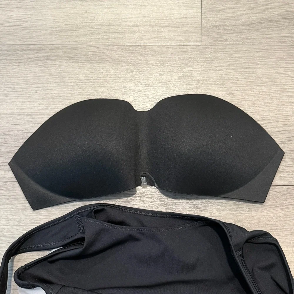 Nike Air Swoosh Medium-Support 1-Piece Pad Sports Bra